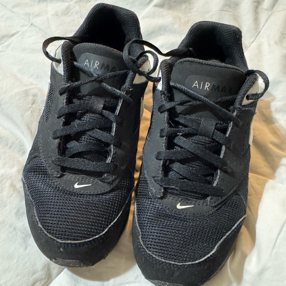 Boys Nike Air Max Black Mesh Sneakers